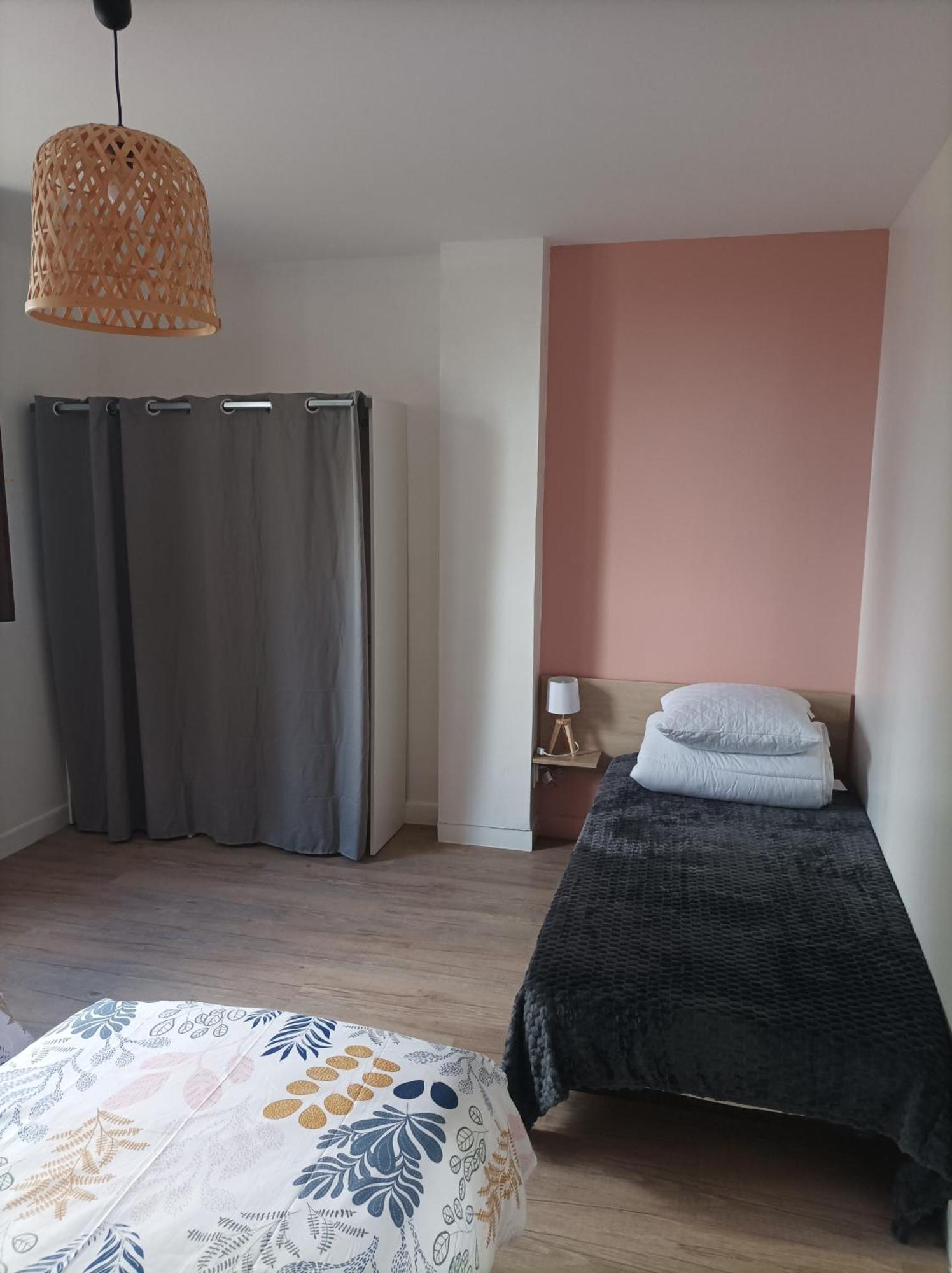 Patrice Et Chrstel Appartement Independant Chatuzange-le-Goubet Екстериор снимка
